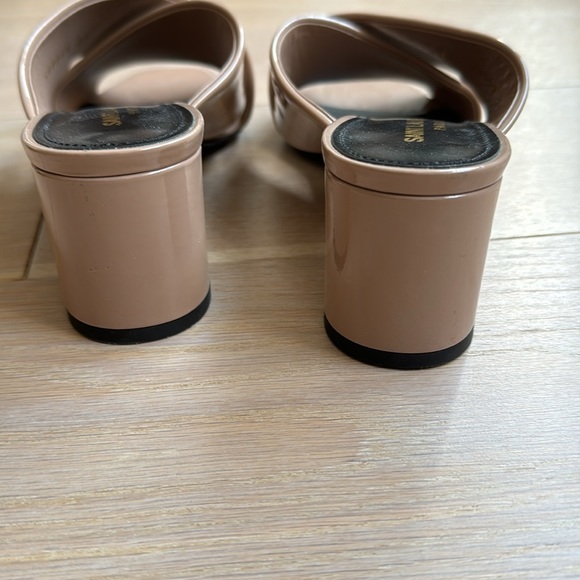 SAINT LAUREN PARIS camel patent leather open toe slide - Picture 3 of 5
